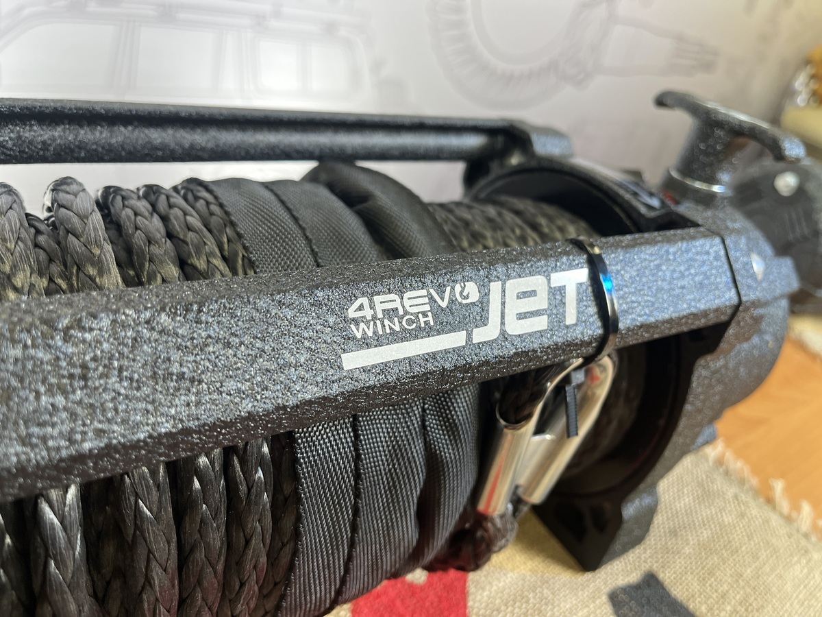4revo_jet