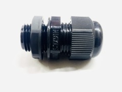       (M16 x 1.5)